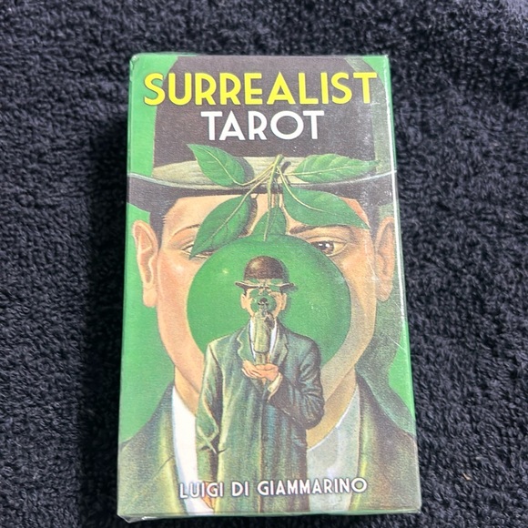 Surrealist tarot deck - Picture 2 of 5